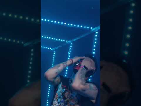 Escucha mi nuevo track junto al futuro fuera de orbita 💀🚀🔥 En La Nube ☁️