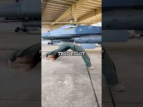 How F-35 Pilots Get Into their Jets