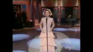 Paloma San Basilio - Himno al amor