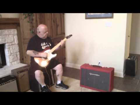 Redd Volkaert doing double stops on his Grammatico Amps DFW twin