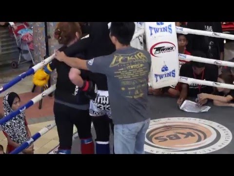 CTR 313 MUAY THAI GYM - Intan Rayhana Round 3