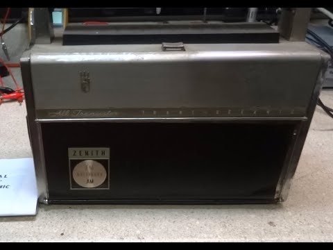 1967 Zenith Royal 3000 1 Trans Oceanic Radio