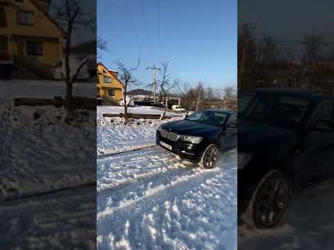 BMW X4 xDrive on snow