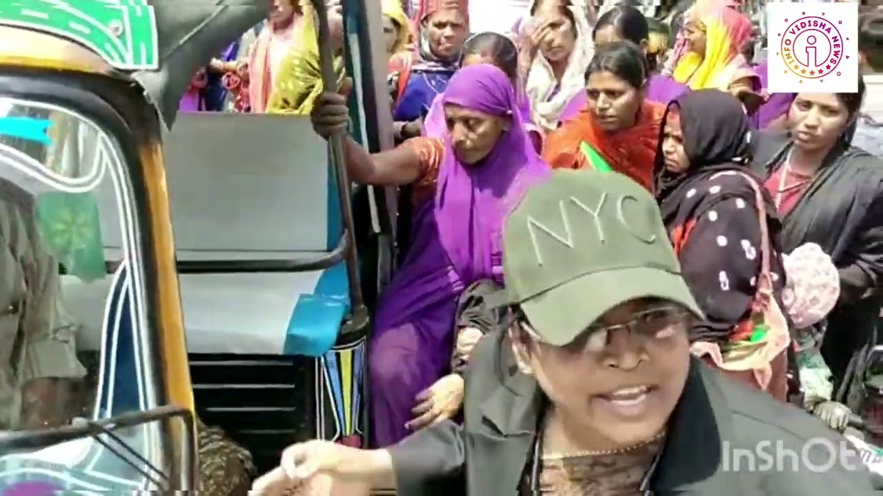 प्रदर्शन कर रही आशा कार्यकर्ता को आ गया चक्कर, गुस्साई महिलाओं ने कर दिया चक्काजाम।खूब हुआ हंगामा ..