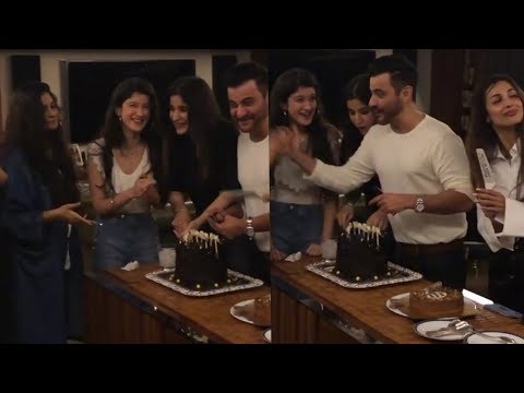 download lagu mp3 mp4 Maheep Kapoor Daughter, download lagu Maheep Kapoor Daughter gratis, unduh video klip Maheep Kapoor Daughter