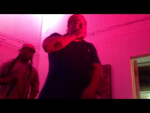 Saucy da salesman & headrush performing live 2013