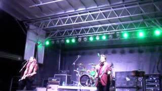 Los Lonely Boys &quot;Heart Won&#39;t Tell a Lie&quot; Live At The Bud Light Courtyard At AT&amp;T Center San Antonio