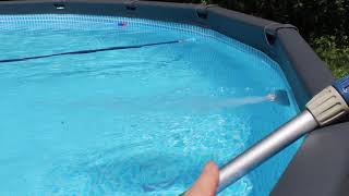 How I vacuum my pool with a sand filter