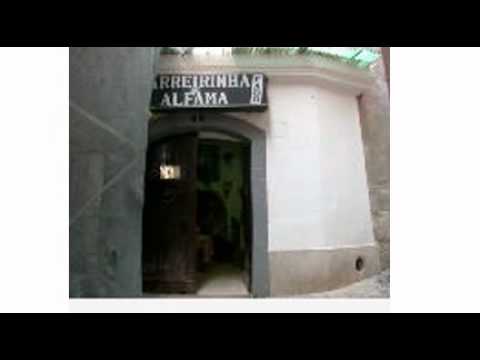 Parreirinha de Alfama-Restaurante e Fados