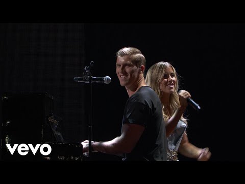 The Reklaws - Take Me Home, Country Roads / Feels Like That (Live At The 2019 CCMAs)