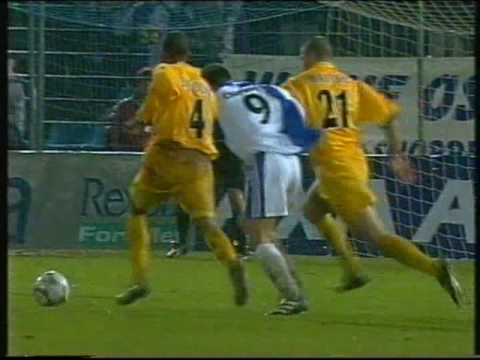 Grasshoppers 1 Leeds United 2 UEFA Cup R3 L1 (22Nov2001)