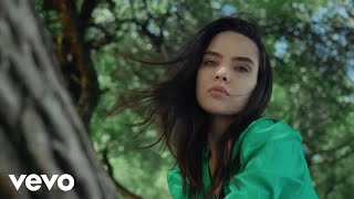Contra Nous Music Video