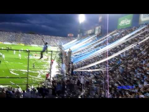 "La banda Inimitable siempre presente" Barra: La Inimitable • Club: Atlético Tucumán