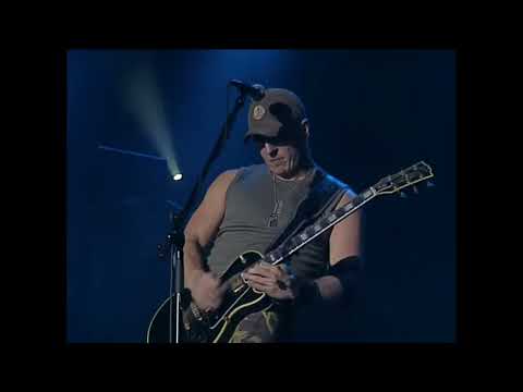 Kabát Dole v dole Cirkusovej stan Turné 2004