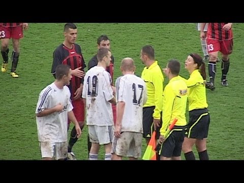 futbal: Topoľčany - Púchov 9.11.2013