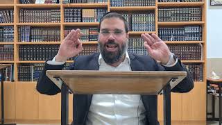 הרב חיים סרוסי - פרשת שמיני - אל תחיה מציאות מדומה (הרב חיים סרוסי) - התמונה מוצגת ישירות מתוך אתר האינטרנט יוטיוב. זכויות היוצרים בתמונה שייכות ליוצרה. קישור קרדיט למקור התוכן נמצא בתוך דף הסרטון