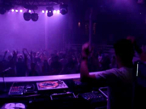 DJ Jack playing Iguana @ SOT Classics - Pacha SP Brazil 21.11.09