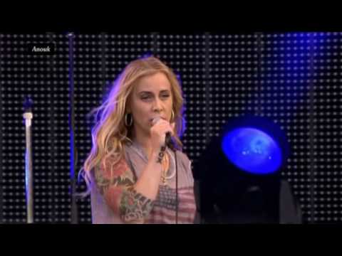 Anouk - Nobody's Wife (live 2009) HQ 0815007