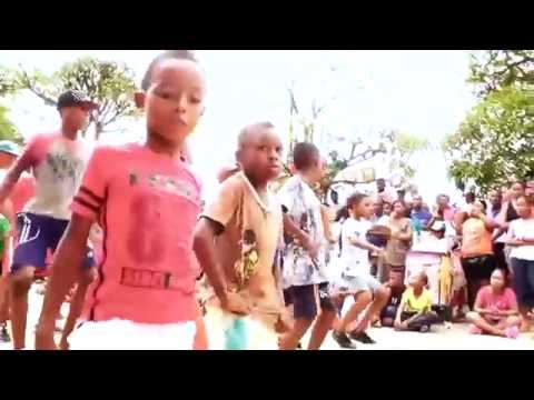 Bamboleo Seleccion Colombia / Alex Pichi / DJ EKO Video Oficial Bunde