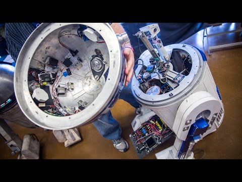 The Anatomy of an R2-D2 Astromech Droid!