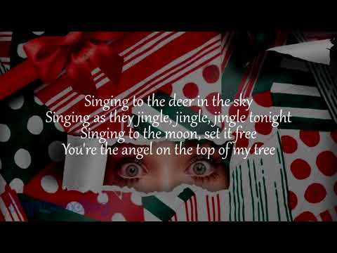 Sia - Santa's Coming For Us (lyrics)