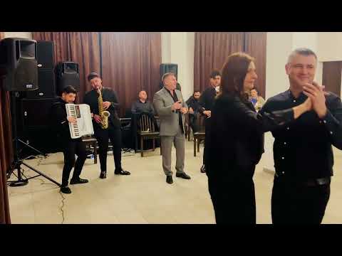 Cheful lui Bassu de la Valeni de Munte 1