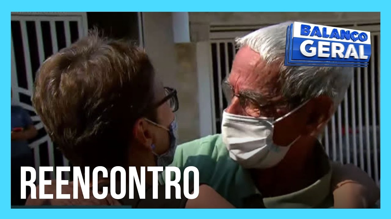 Filha doada para adoção há mais de 50 anos tem reencontro emocionante com o pai