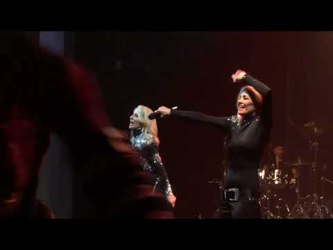BANANARAMA - Na Na Hey Hey Kiss Him Goodbye (Live) - Toronto, 2018