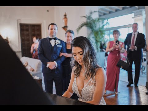 Bride surprised groom on playing piano Chopin Nocturne Eb Major (Op.9 No.2) Wedding