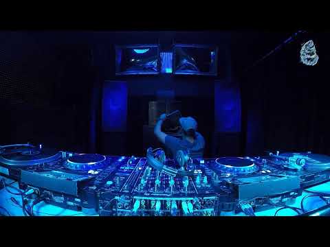 The Blue Oyster: reedd / 22.05 / 20 - 21