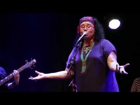 No Ato - Claudia Romano