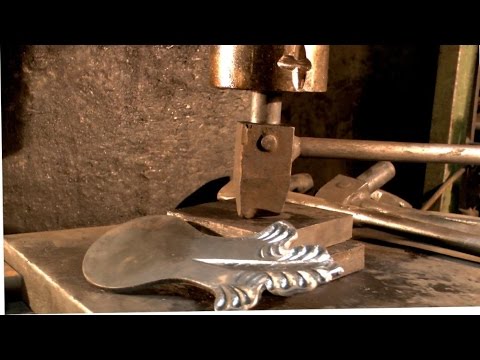 download lagu mp3 mp4 Eccentric Press, download lagu Eccentric Press gratis, unduh video klip Eccentric Press