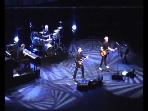 Golden Earring - Kill me (ce Soir) (Chassé Theater Breda, 26 January 2009)