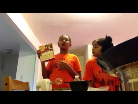 Rakshanaa Making Cup cake Steps1