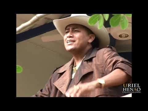 EL POLICIA TORCIDO - URIEL HENAO