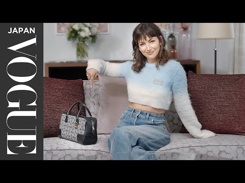 ウルスラ・コルベロのバッグの中身を公開！| In The Bag | VOGUE JAPAN (ウルスラ・コルベロのバッグの中身を公開！| In The Bag | VOGUE JAPAN)