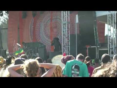 Junior Reid - Gangsta Don't Play, This is Why We Hot - SNWMF 2010