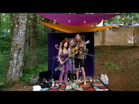 Handmade Moments  |  2019-07-19   |  Hole In The Ocean