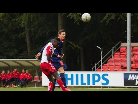 10-10-2015: PSV O15 - FC Utrecht O15
