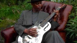Eric Bibb - I Want Jesus to Walk with Me.wmv