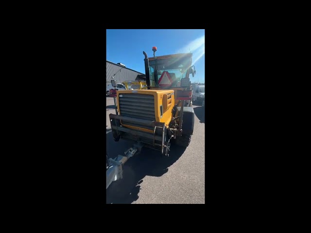1427758 Redskapsbärare / kompakt lastmaskin - Wille 455B-D704TE2 - 2005
