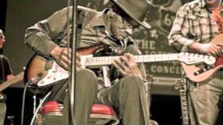 "Smokestack Lightnin'" and "Top of the World", Big Head Blues Club with Hubert Sumlin pt 1