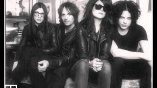 The difference between us; The Dead Weather ( Español - Ingles)
