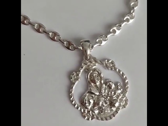 Vídeo relacionado con cotigo- Collar de virgen acero inoxidable, santos de España, catolico, religion, Patrona España, Patron España, regalo mujer, hombre, regalo para abuela. (VIRGEN DEL CARMEN MODELO 2)
