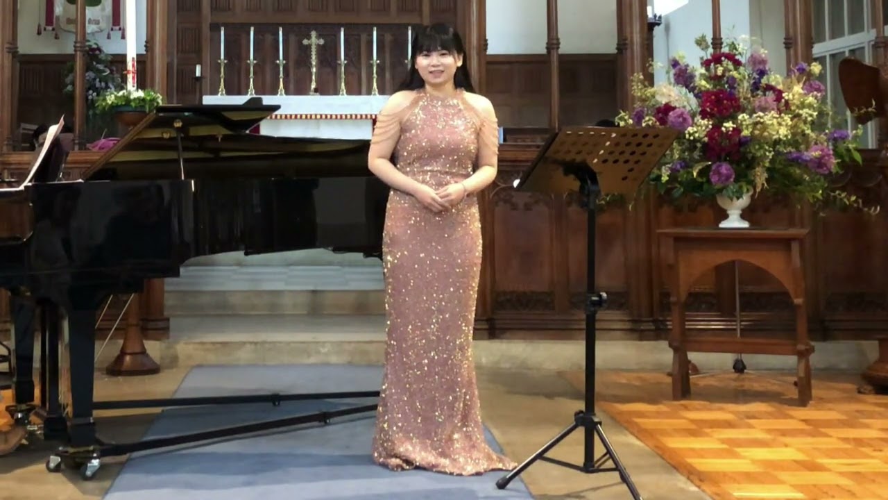 Part of Bononcini's "Per la gloria d’adorarvi", sung by Jingwen Lin