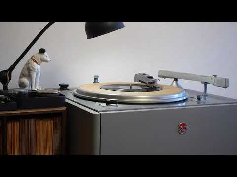 Roll Up The Carpet / Ray Noble and his Orchestra