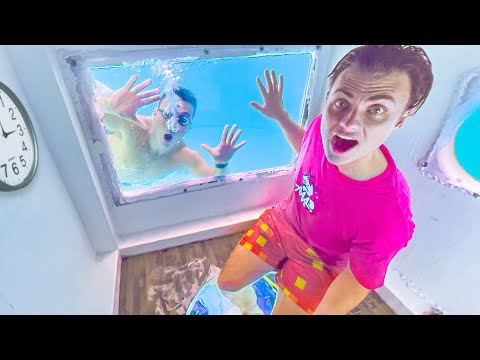 I Built a REAL UNDER WATER HOUSE!!