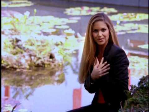 download lagu mp3 mp4 Mulan Lucero, download lagu Mulan Lucero gratis, unduh video klip Mulan Lucero