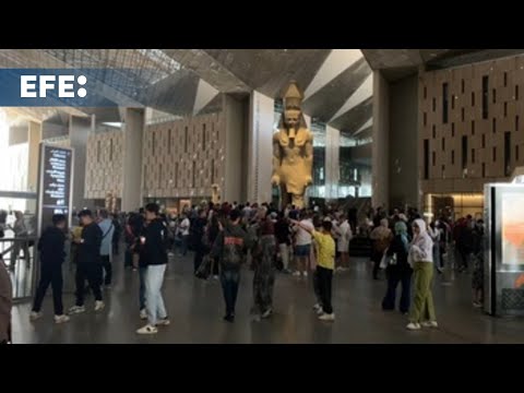 El Cairo acoge un espectáculo faraónico para la inauguración del Gran Museo Egipcio