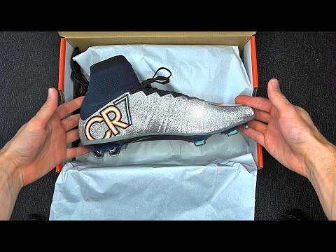 Exclusive: New Cristiano Ronaldo Nike Superfly 4 Unboxing